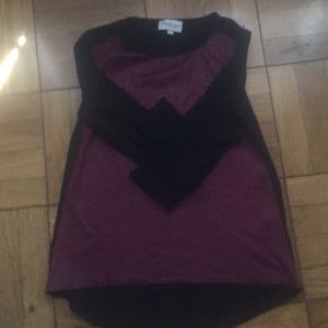 Women’s black top